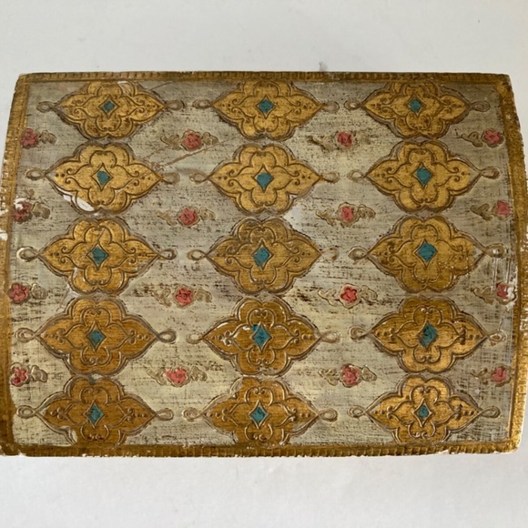 Vintage Italian Florentine Wooden Box w/Hinged Lid Gold Rectangle Chippy Italy - Picture 1 of 16